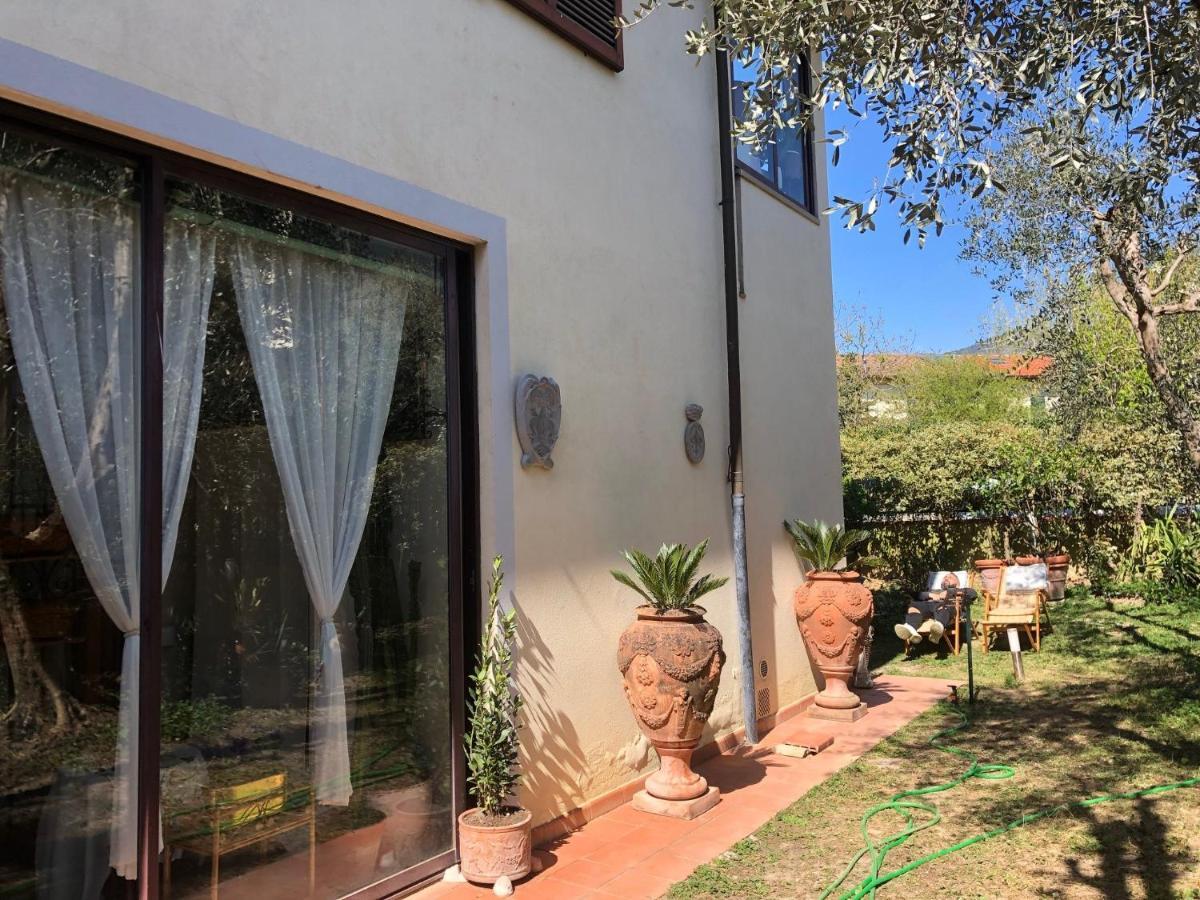 La Villa Bianca - Appartamento In Villa Sesto Fiorentino Exterior foto
